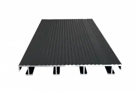 sanFLOOR® 162 mit Rillen RAL 7016 Anthrazitgrau "Textur" pulverbeschichtet