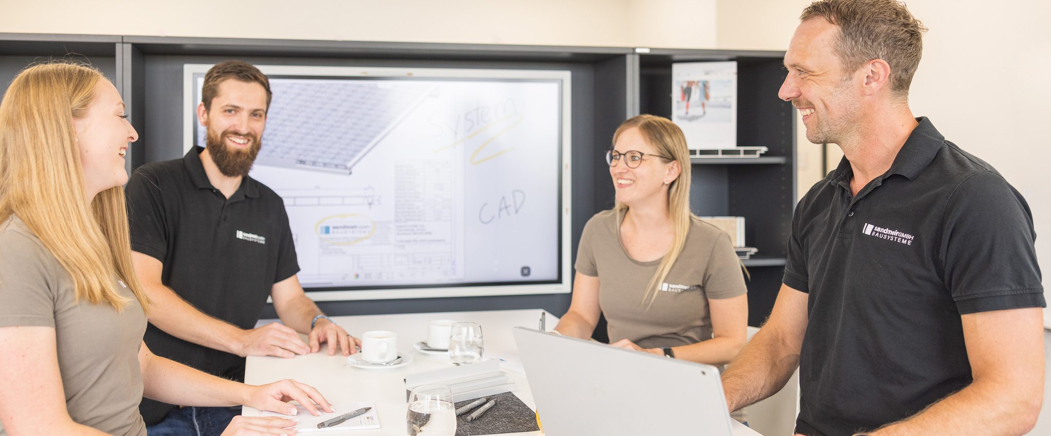 Team in Kreativzone_Sandmeir Bausysteme GmbH